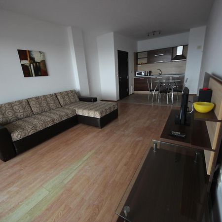 Menada Rocamar Apartments Tsarevo Room photo